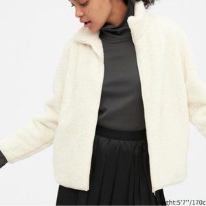 Uniqlo Fluffy Yarn Fleece Full-Zip Jacket in White